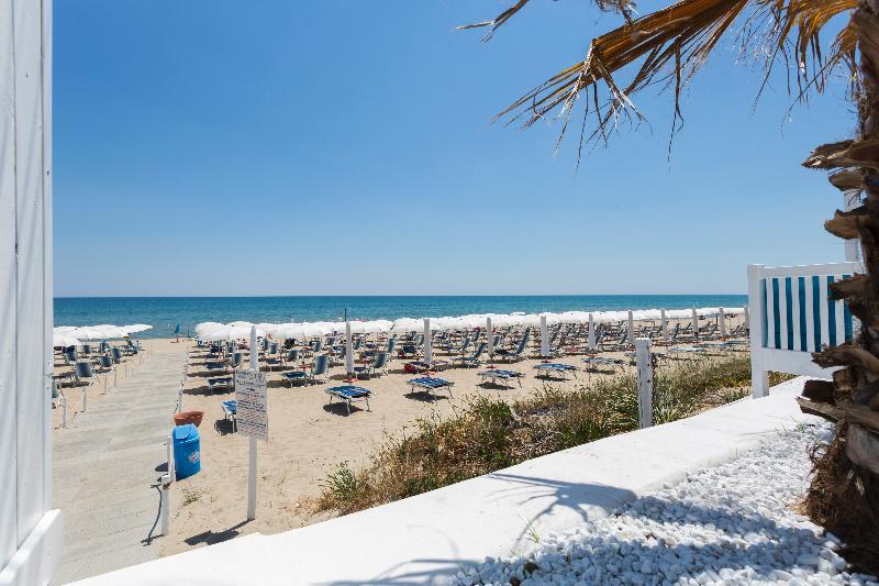 Ticho'S Greenblu Hotel Castellaneta Marina Exterior foto